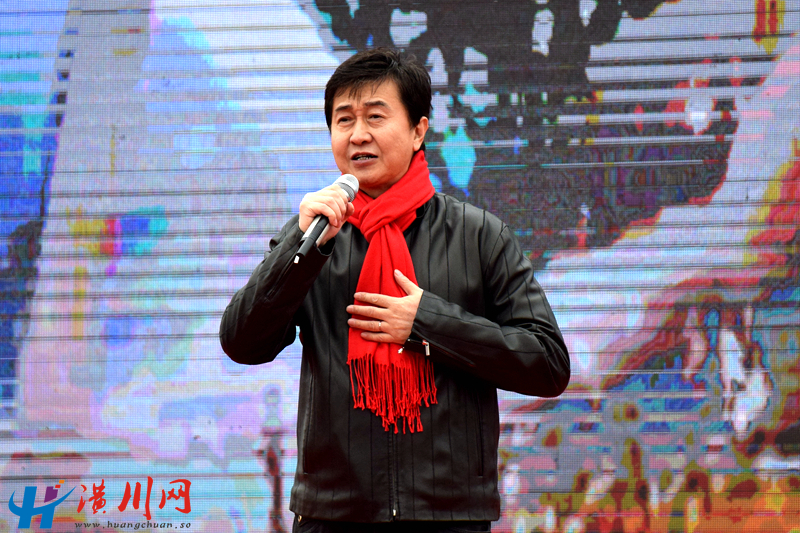 15个人演唱.JPG 15个人演唱.JPG