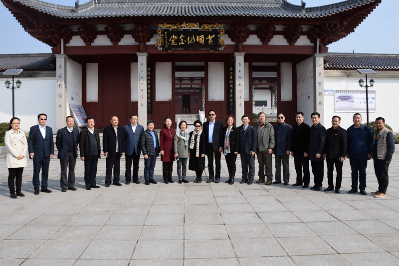 DSC_0772.JPG DSC_0772.JPG