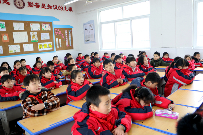 潢川一小2018－2019学年度下期开学第一课2.JPG