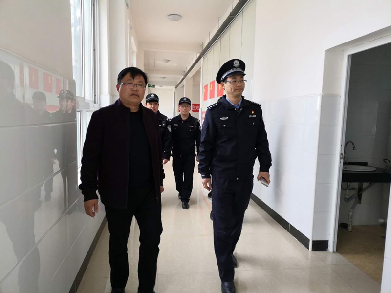 图片2.jpg 图片2.jpg