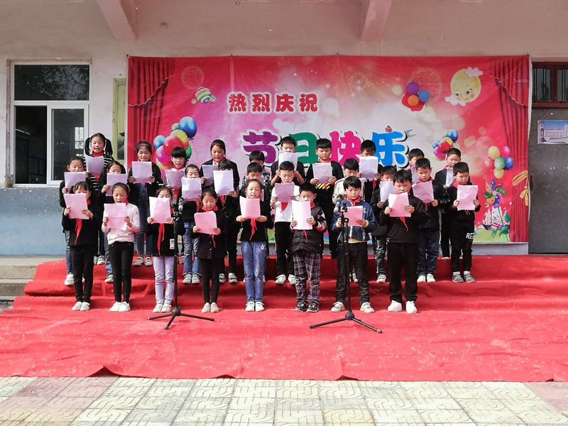 三年级朗诵《我骄傲，我是中国人》.jpg