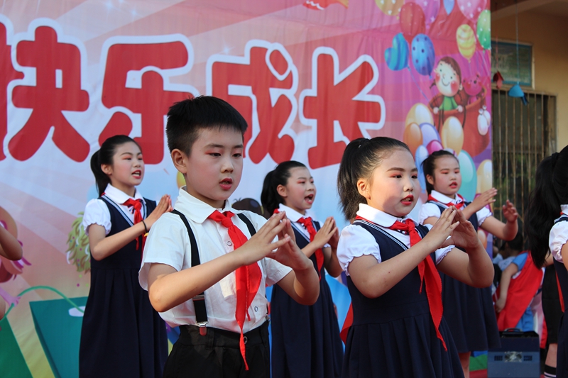 结束手语舞《国家》.JPG