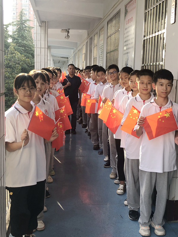 图片4.jpg 图片4.jpg