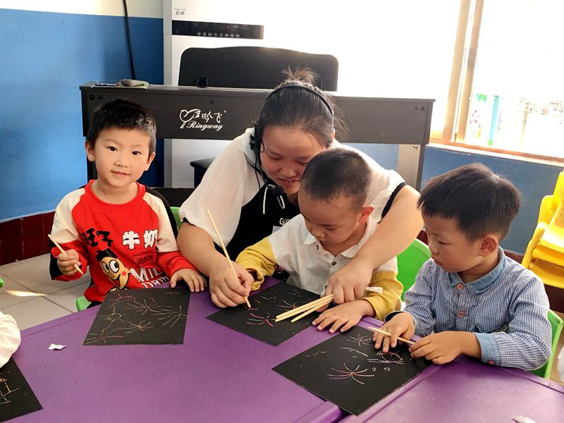 2逸夫幼儿园庆国庆 (11).jpg 2逸夫幼儿园庆国庆 (11).jpg