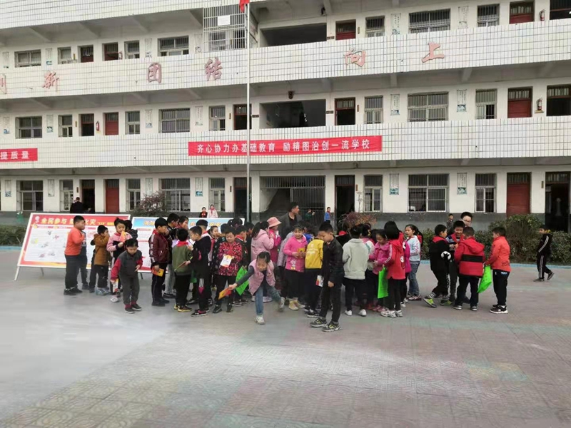 活动图片1 (3).jpg 活动图片1 (3).jpg