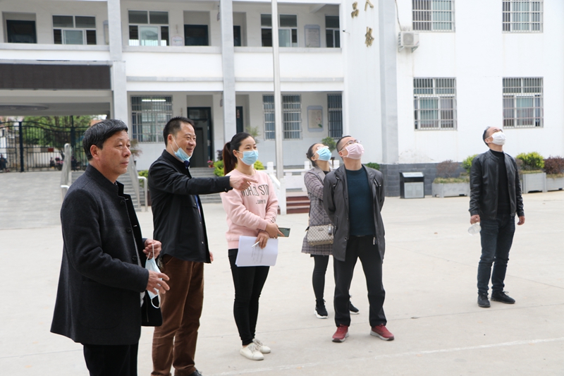 潢川一小召开迎接国家义务教育发展基本均衡县复核工作会3.JPG