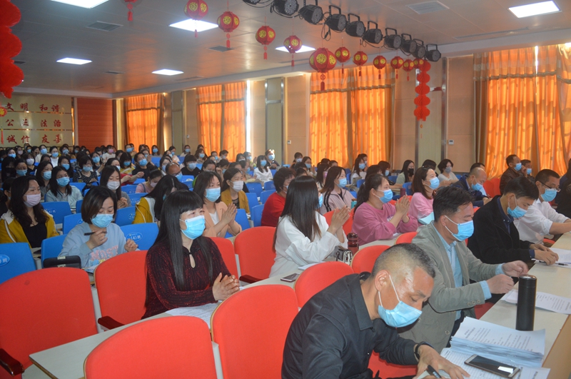 2防控技术培训会现场.JPG