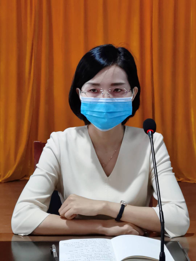 钟玉文做开学工作总结.jpg 钟玉文做开学工作总结.jpg