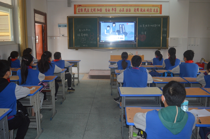 逸夫小学高年级正式复学 (9).JPG