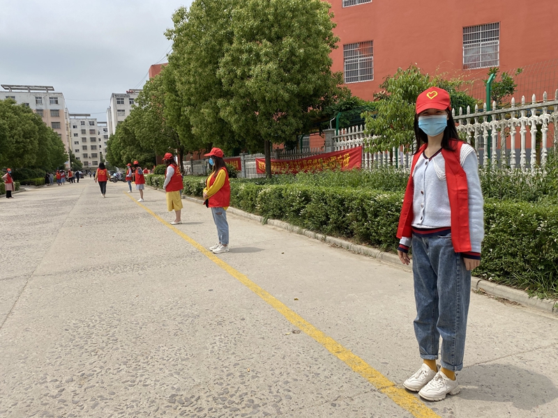 各岗位老师提前就位2.jpg 各岗位老师提前就位2.jpg