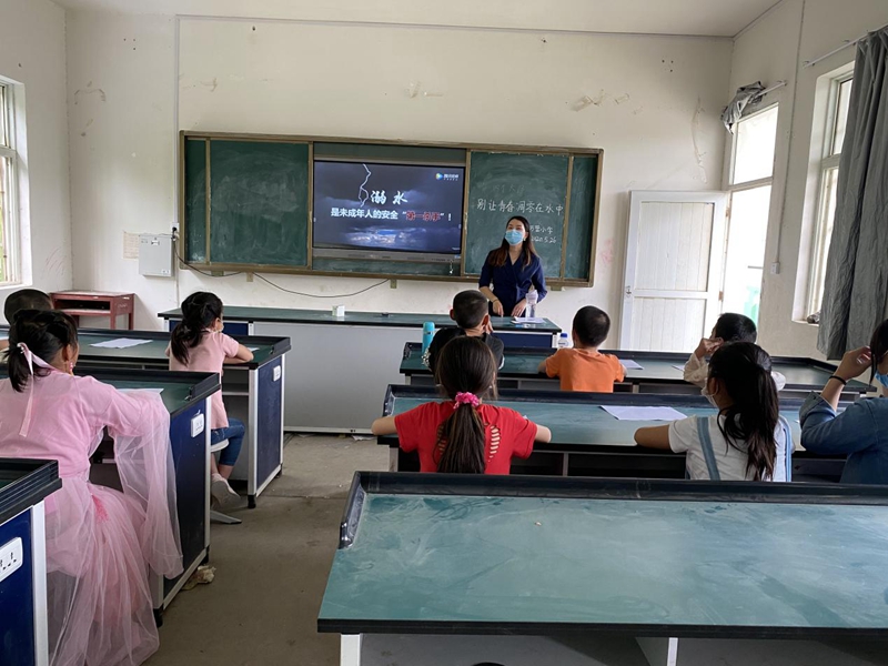 图片2.jpg 图片2.jpg