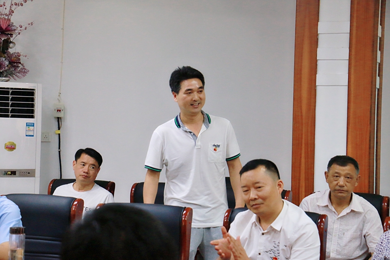 七、党员代表作表态发言(孙海涛).jpg 七、党员代表作表态发言(孙海涛).jpg