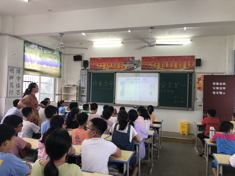 0a25135d40a8c9d9cd49233d569a6af.jpg 0a25135d40a8c9d9cd49233d569a6af.jpg