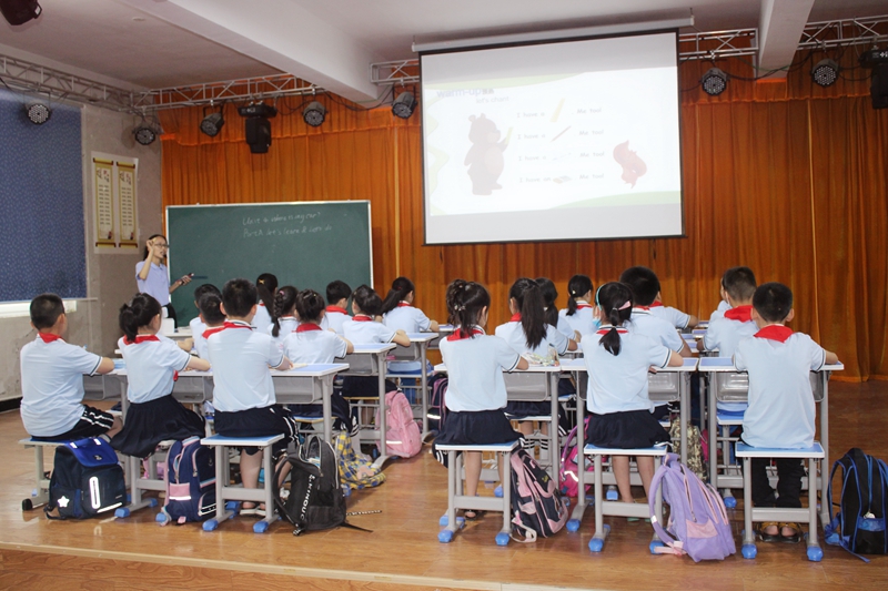 优质课现场 (2).jpg 优质课现场 (2).jpg