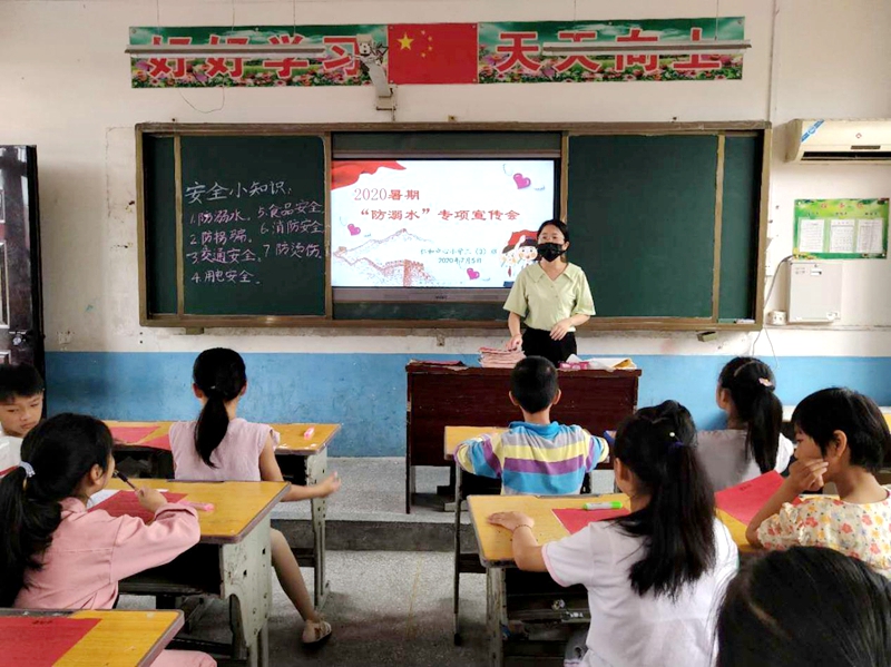 图片2.jpg 图片2.jpg
