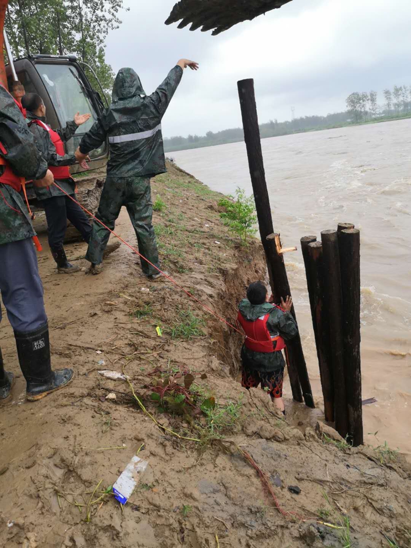 图片2.jpg 图片2.jpg