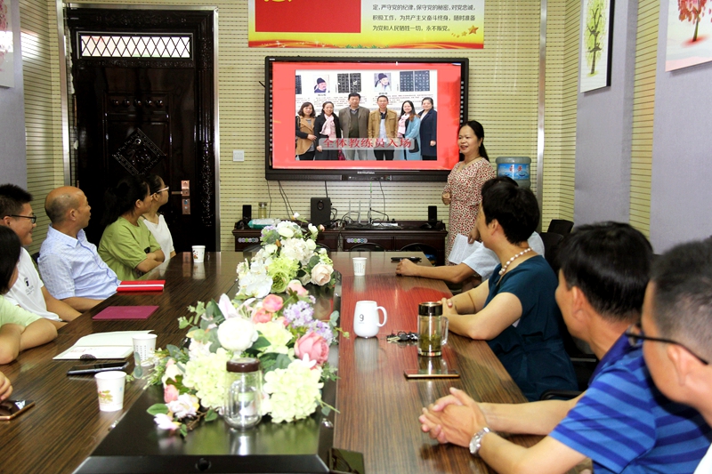 黄瑛萍回忆学生成长、训练、参赛历程2.jpg 黄瑛萍回忆学生成长、训练、参赛历程2.jpg