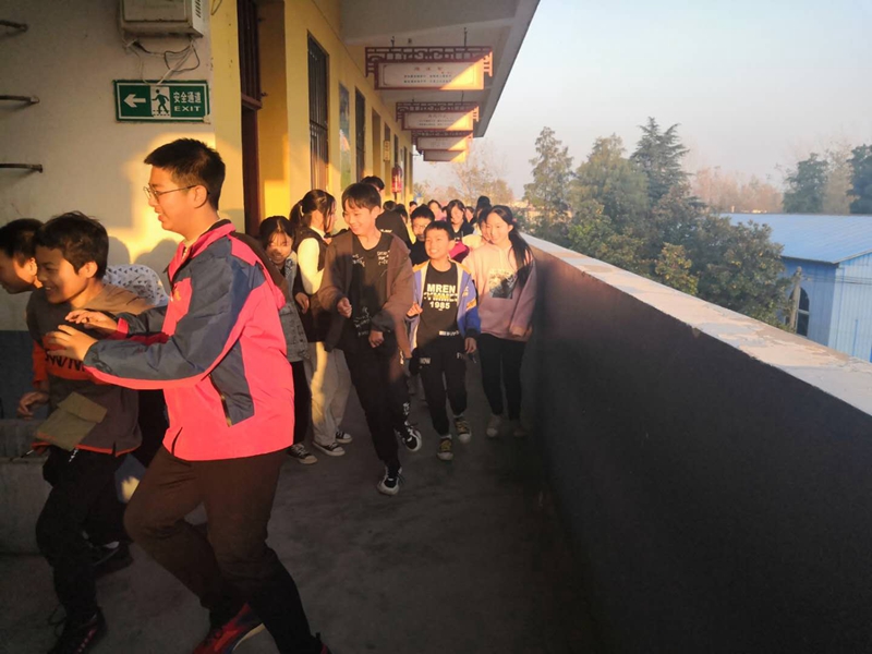 图片2.jpg 图片2.jpg