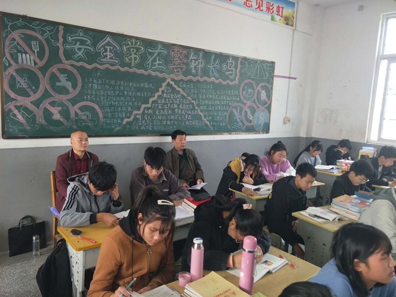 图片2.jpg 图片2.jpg