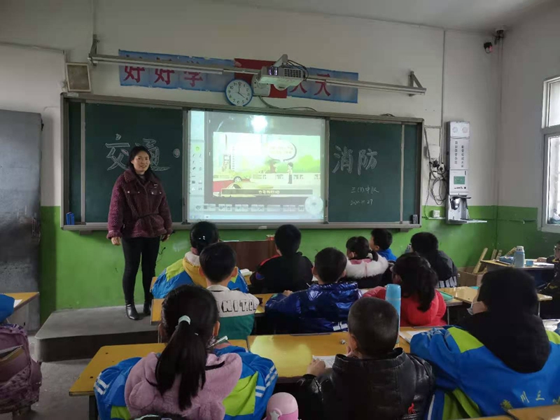 微信图片_20201128121656.jpg 微信图片_20201128121656.jpg