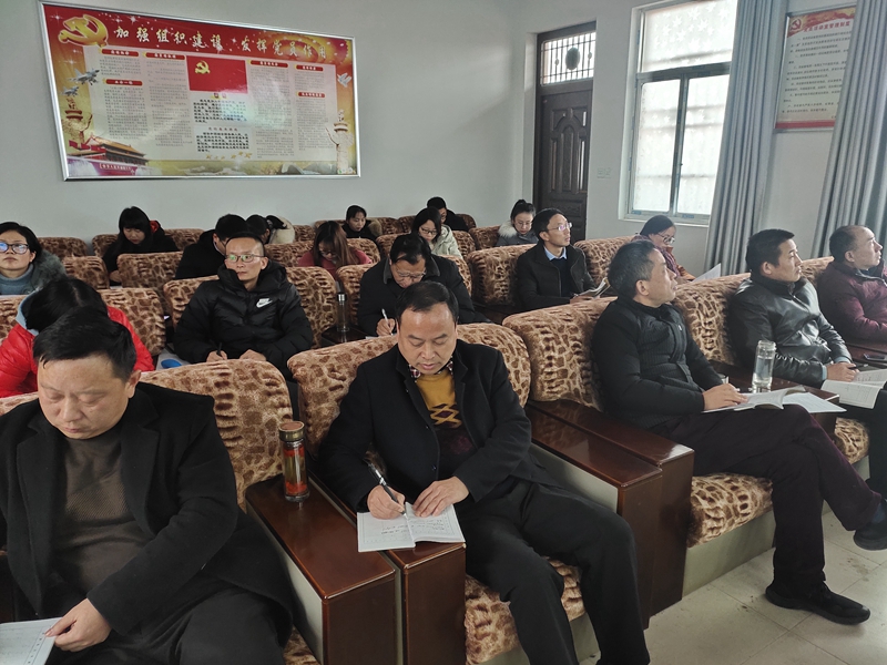 仁和中学、彭店中学顺利举行“手拉手”教研联谊活动1.jpg 仁和中学、彭店中学顺利举行“手拉手”教研联谊活动1.jpg