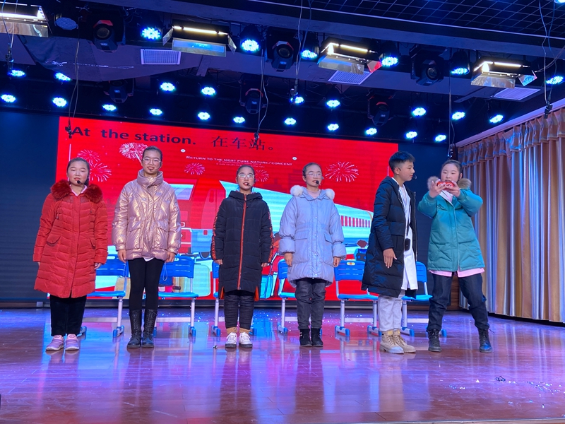 潢川一小参加县第二届小学生“快乐英语秀”展演喜获佳绩1.jpg 潢川一小参加县第二届小学生“快乐英语秀”展演喜获佳绩1.jpg