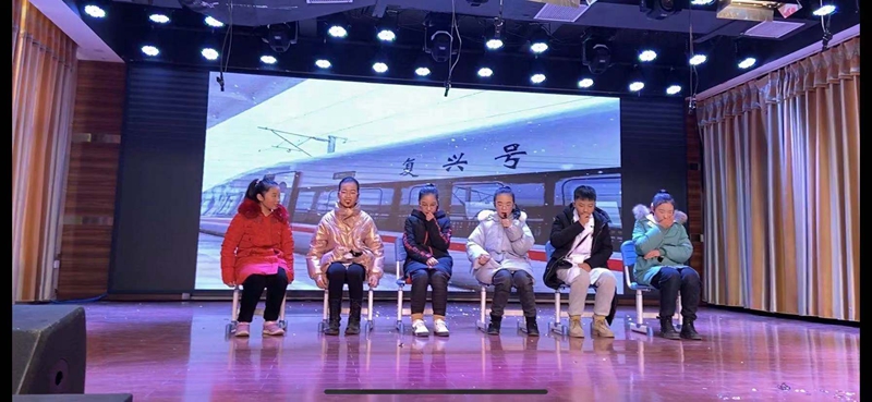 潢川一小参加县第二届小学生“快乐英语秀”展演喜获佳绩2.jpg 潢川一小参加县第二届小学生“快乐英语秀”展演喜获佳绩2.jpg