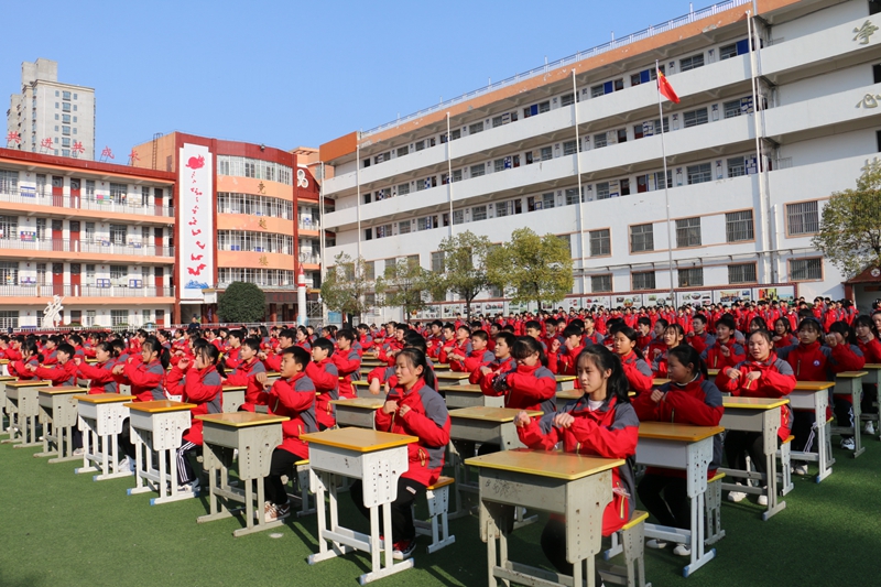 61a0f83976840a37e022fb2acb1cef2.jpg 61a0f83976840a37e022fb2acb1cef2.jpg