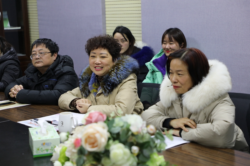 潢川县逸夫小学  周卫校长 总结发言.JPG