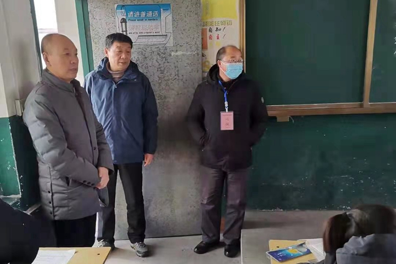入班查看学生答卷情况2.jpg 入班查看学生答卷情况2.jpg