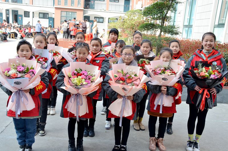 图片2.jpg 图片2.jpg