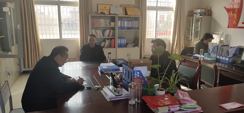 胡悦走访村部 (2).jpg