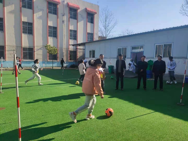 仁和中学积极备战2021初中毕业升学体育考试11.jpg 仁和中学积极备战2021初中毕业升学体育考试11.jpg