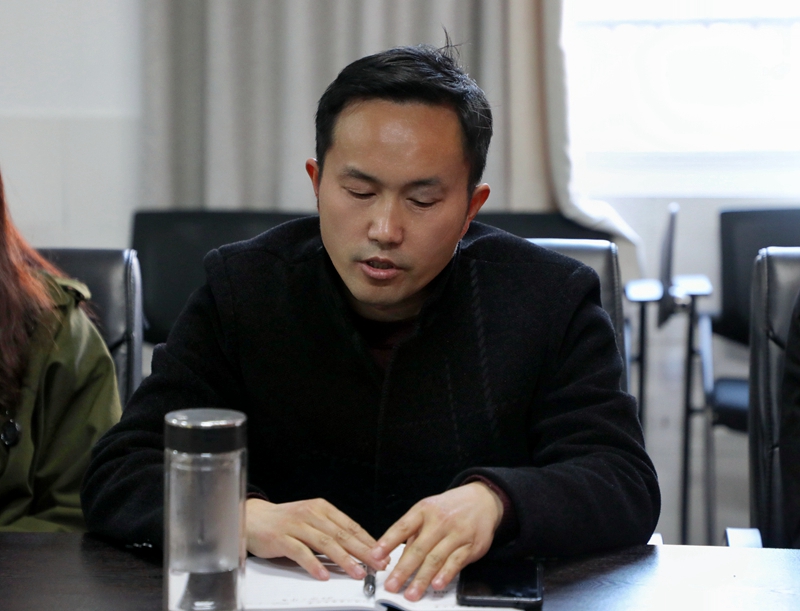 教师发言1.jpg 教师发言1.jpg