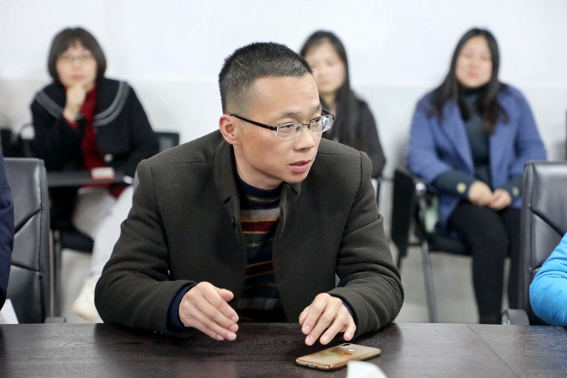 教务人员发言 (2).jpg 教务人员发言 (2).jpg
