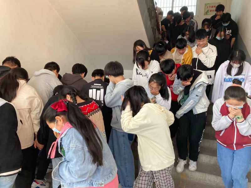 图片2.jpg 图片2.jpg