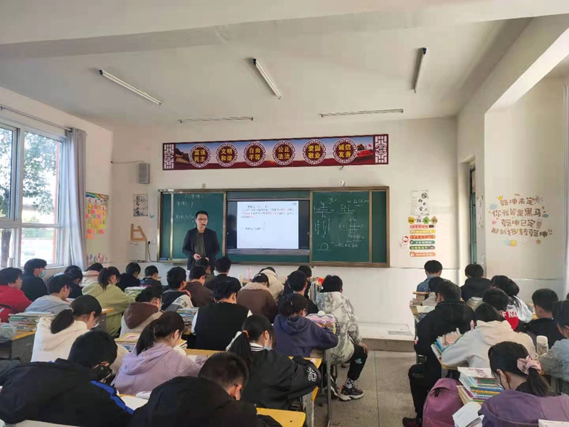 仁和中学积极开展公开课展示活动1 (6).jpg