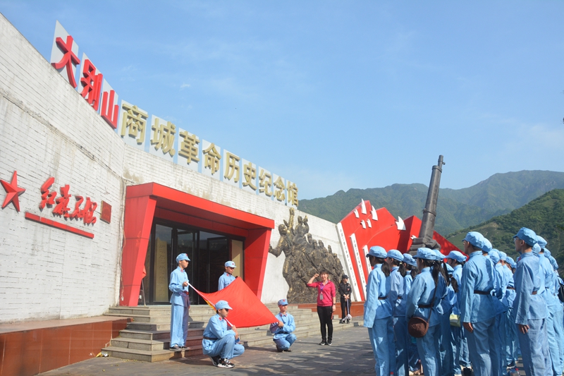 图片9.jpg 图片9.jpg