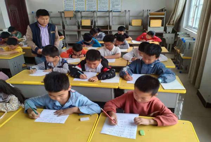 图片4.jpg 图片4.jpg