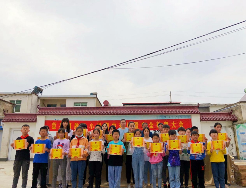 图片5.jpg 图片5.jpg