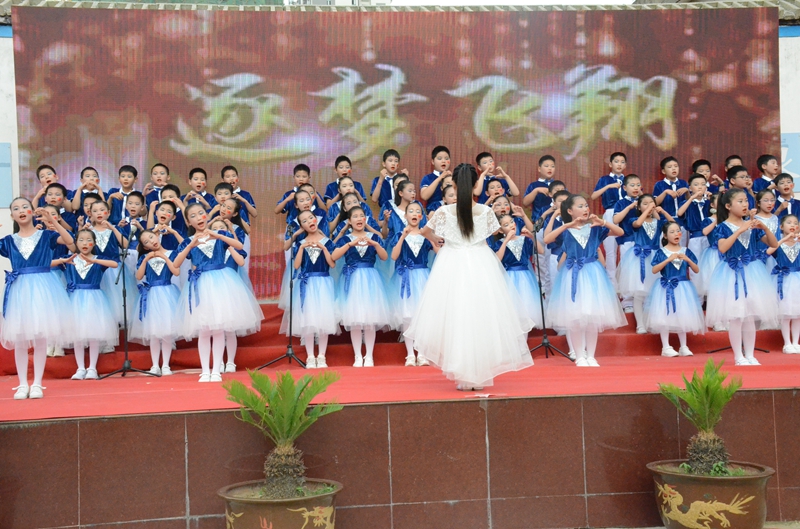 潢川一小举行庆祝建党百年合唱比赛暨第六届校园文化艺术节9.JPG