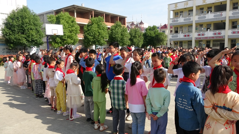 图片2.jpg 图片2.jpg