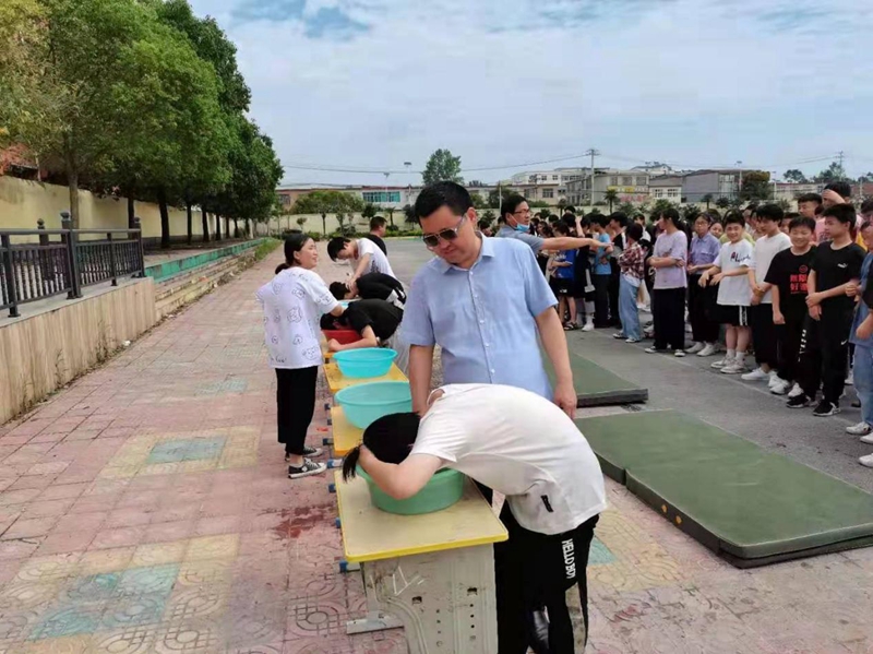 图片3.jpg 图片3.jpg