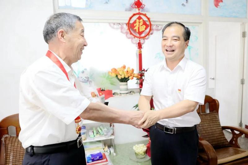 图片3.jpg 图片3.jpg