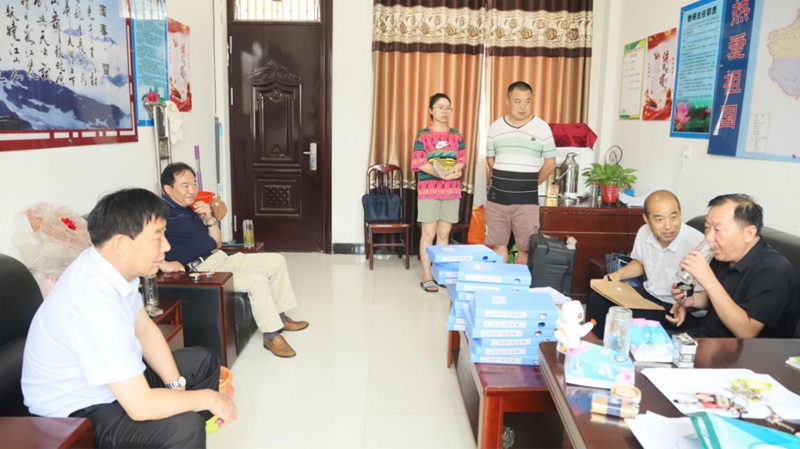 图片2.jpg 图片2.jpg