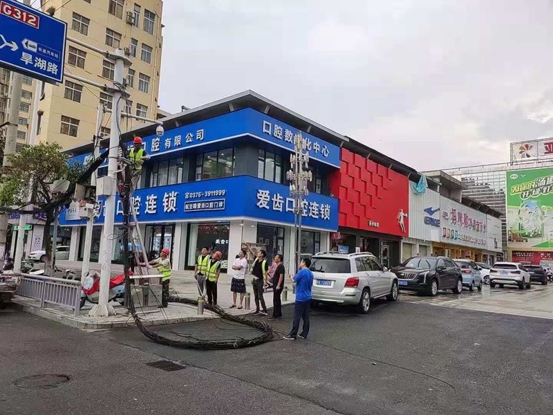 航空路亚兴门口 (1).jpg 航空路亚兴门口 (1).jpg