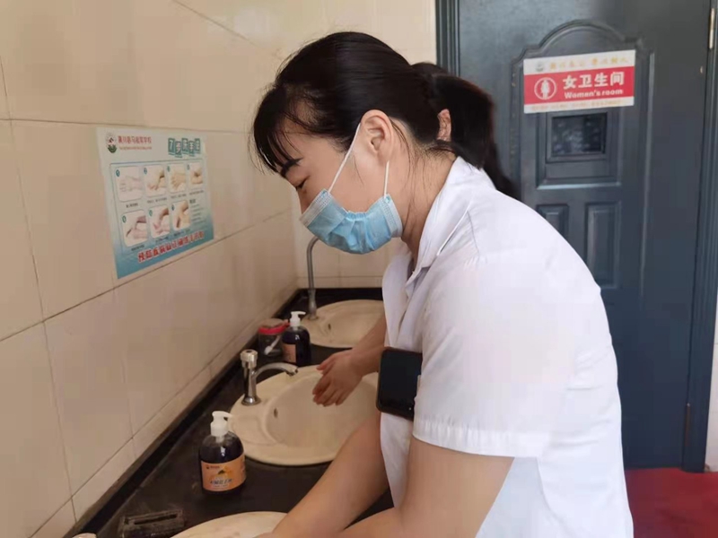 图片13.jpg 图片13.jpg