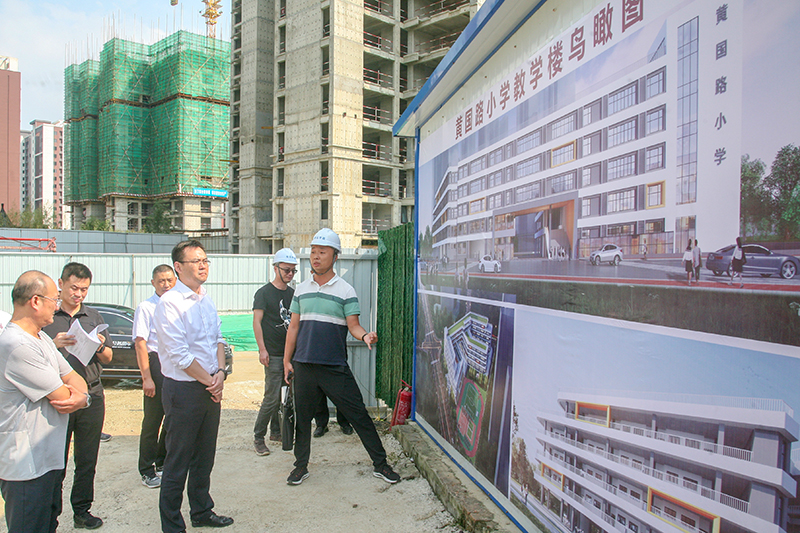 潢川县开展省市重点项目观摩活动