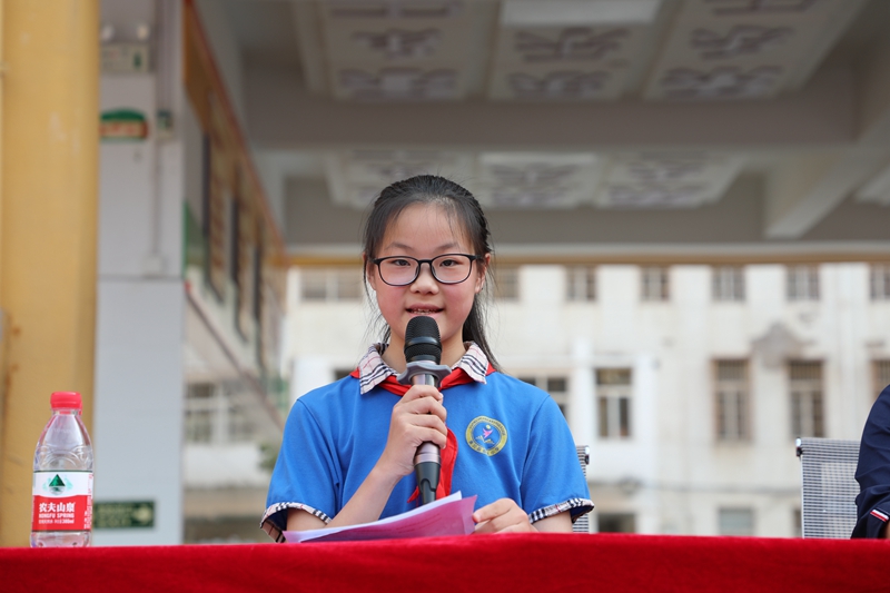 优秀学生代表发言.JPG
