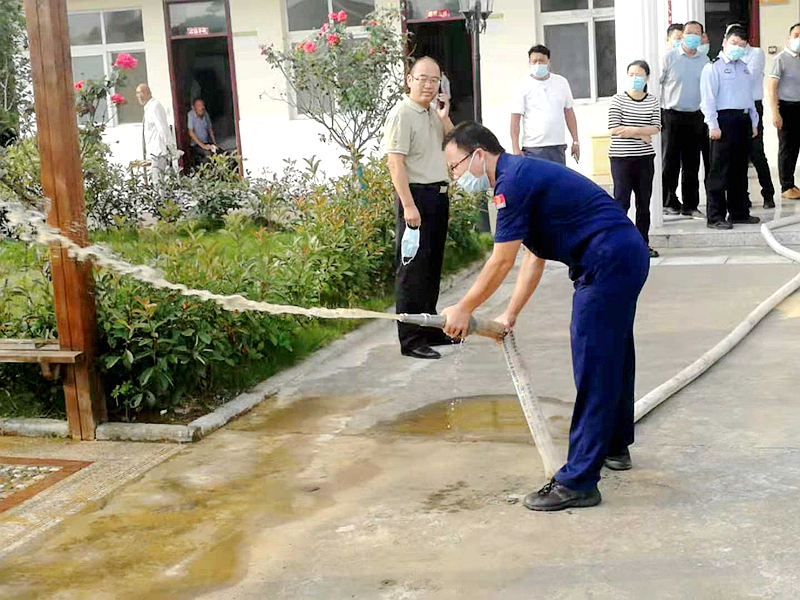 图片4.jpg 图片4.jpg